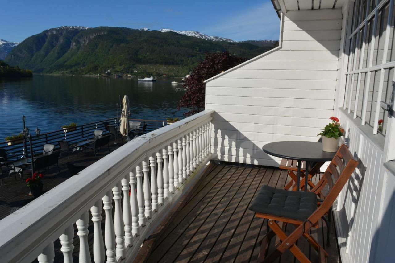 Strand Fjordhotel Ulvik Exterior foto