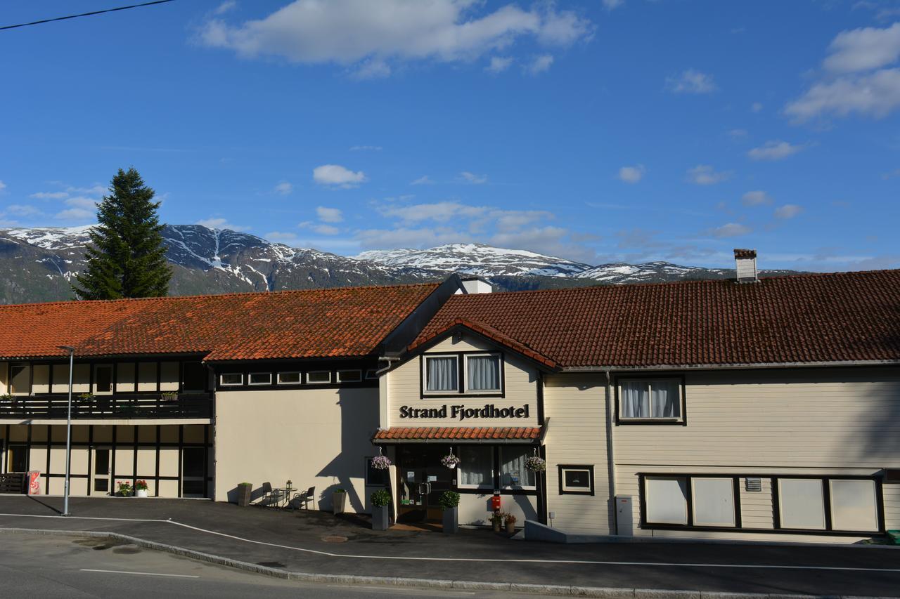 Strand Fjordhotel Ulvik Exterior foto