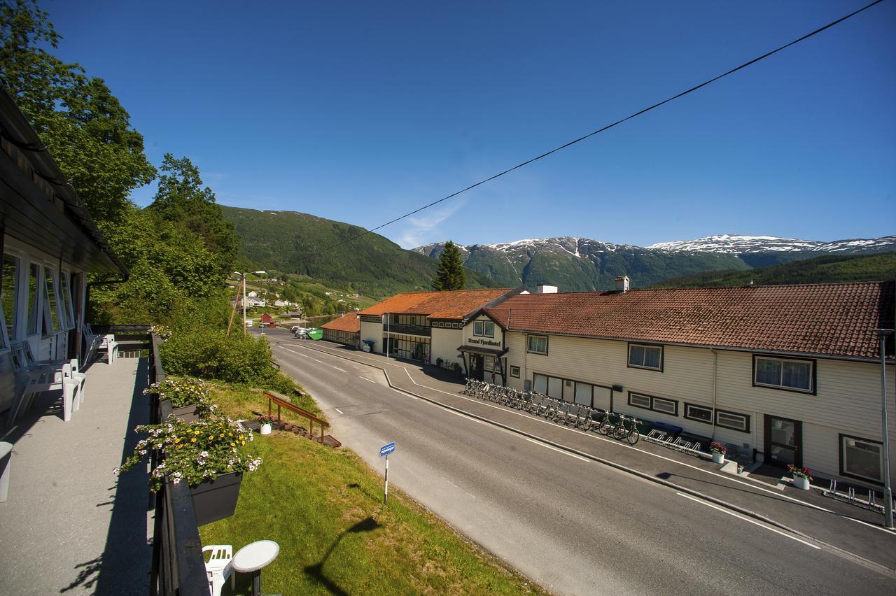 Strand Fjordhotel Ulvik Exterior foto